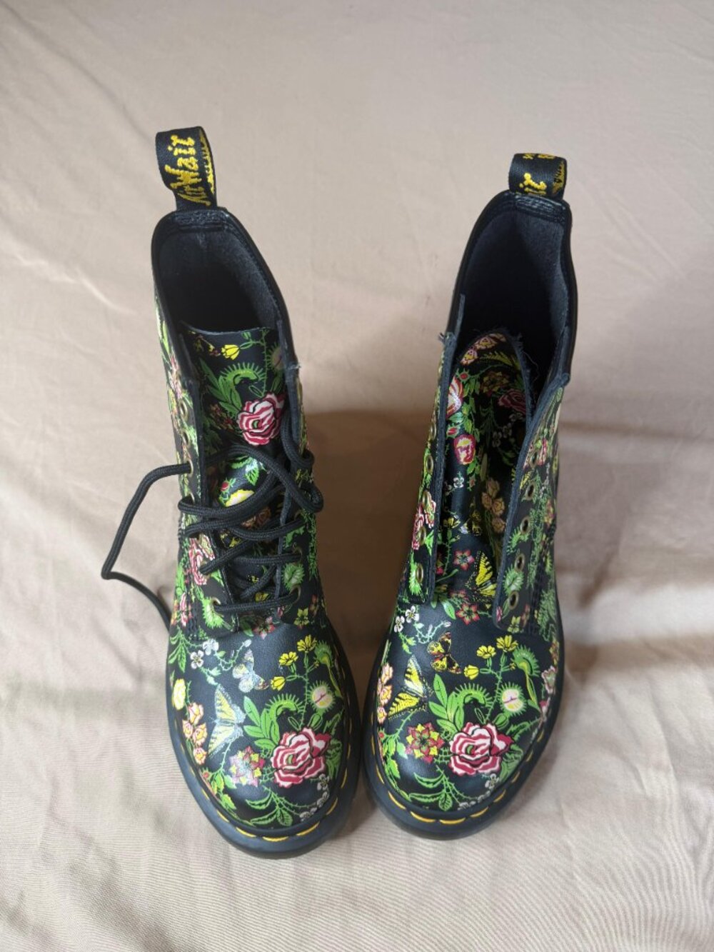 Dr. Martens 1460 Wanderlust Floral Butterfly 8-Eye Boots Women's Size 8 - Picture 10 of 14